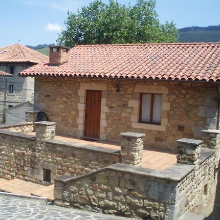 Apartamentos Rurales La Casa Vieja De Alceda Eksteriør bilde