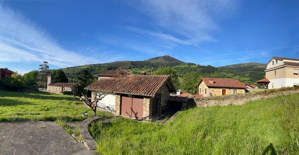 Apartamentos Rurales La Casa Vieja De Alceda Eksteriør bilde