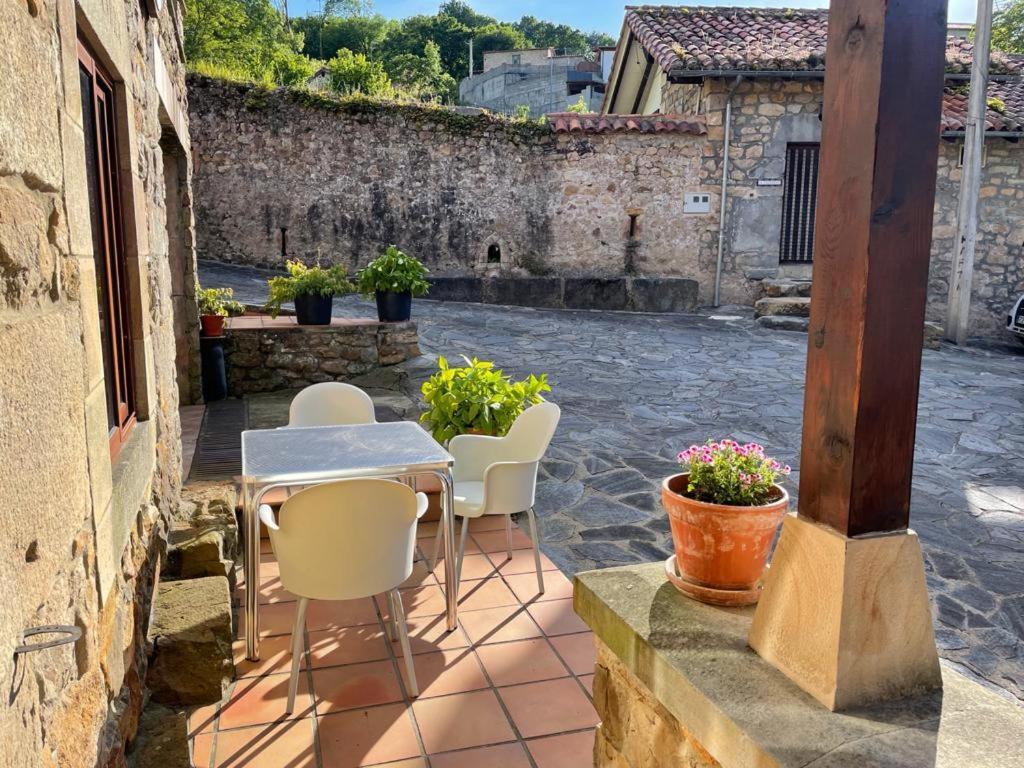 Apartamentos Rurales La Casa Vieja De Alceda Eksteriør bilde